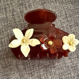France Luxe Floral Brown Hair Jaw Clip beautiful and new